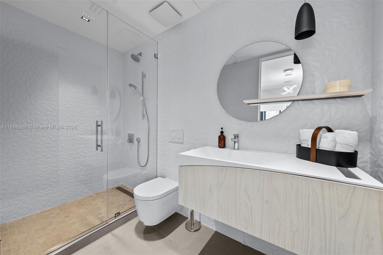 3306 NE 16th St, Fort Lauderdale, FL 33304 Photo