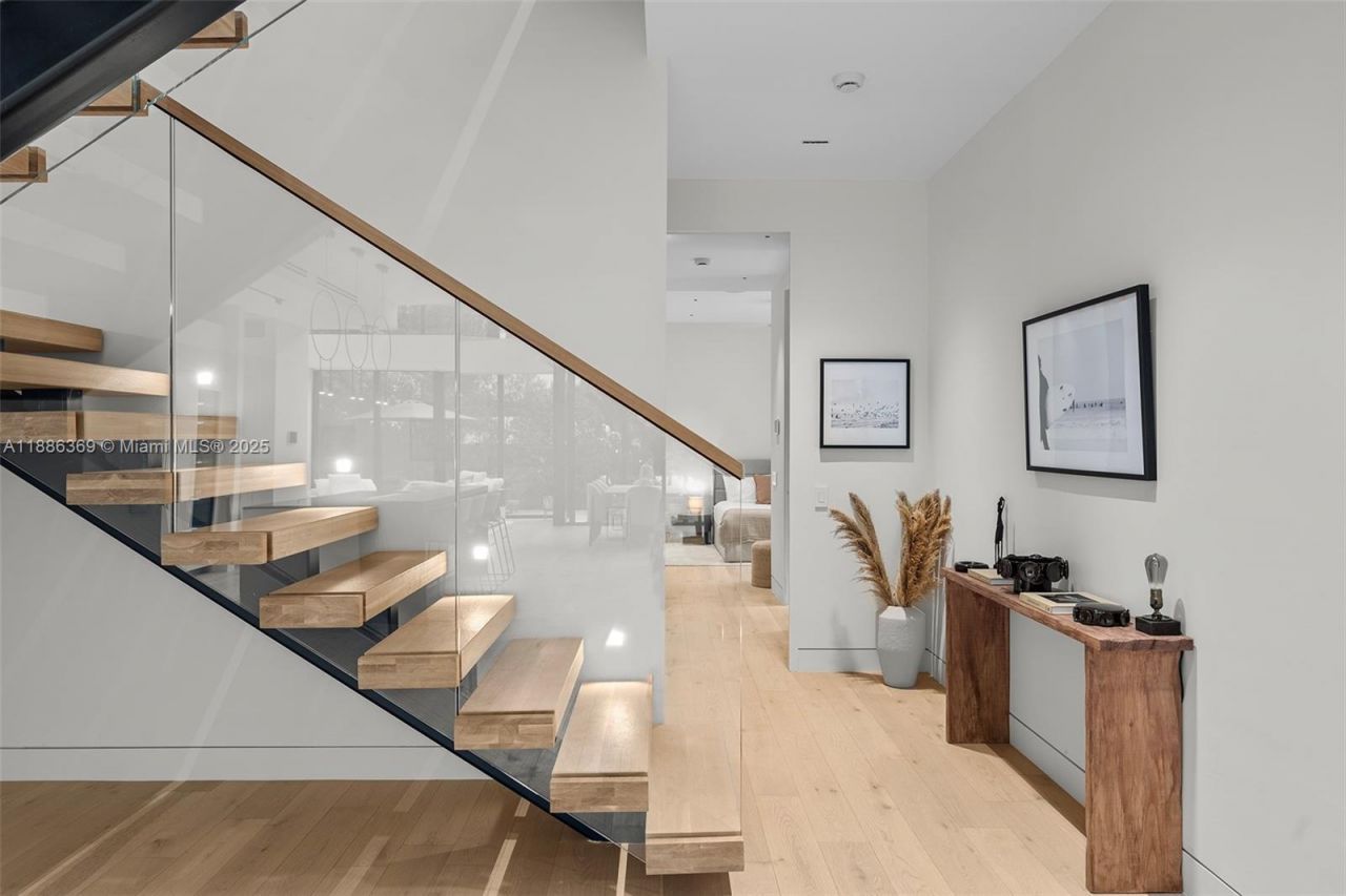 3306 NE 16th St, Fort Lauderdale, FL 33304 Photo