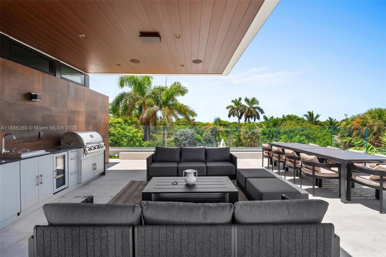 3306 NE 16th St, Fort Lauderdale, FL 33304 Photo