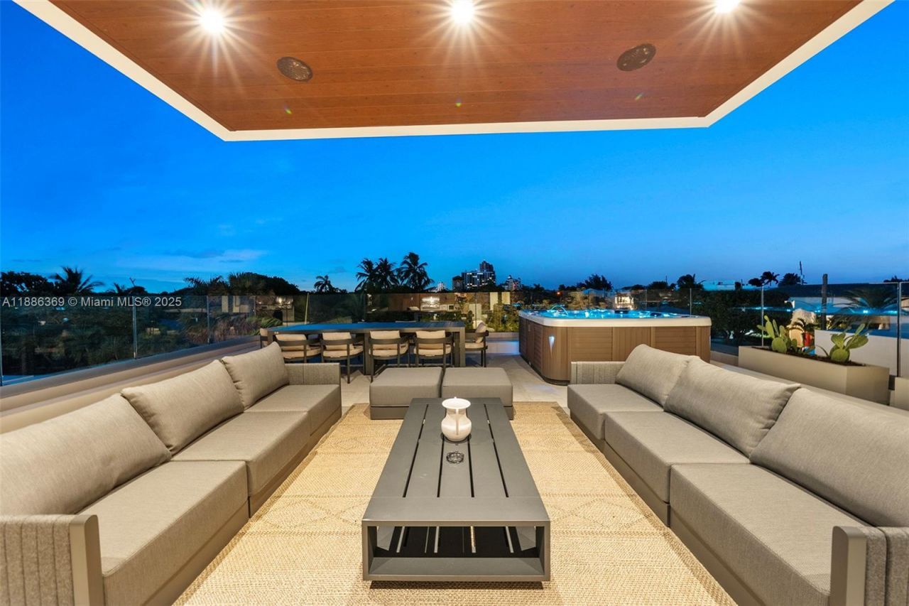 3306 NE 16th St, Fort Lauderdale, FL 33304 Photo