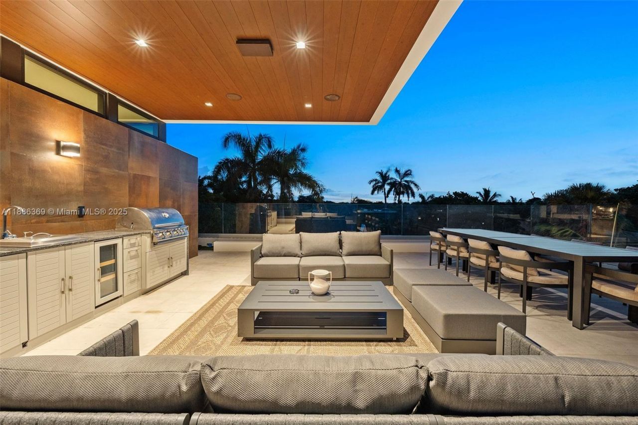 3306 NE 16th St, Fort Lauderdale, FL 33304 Photo