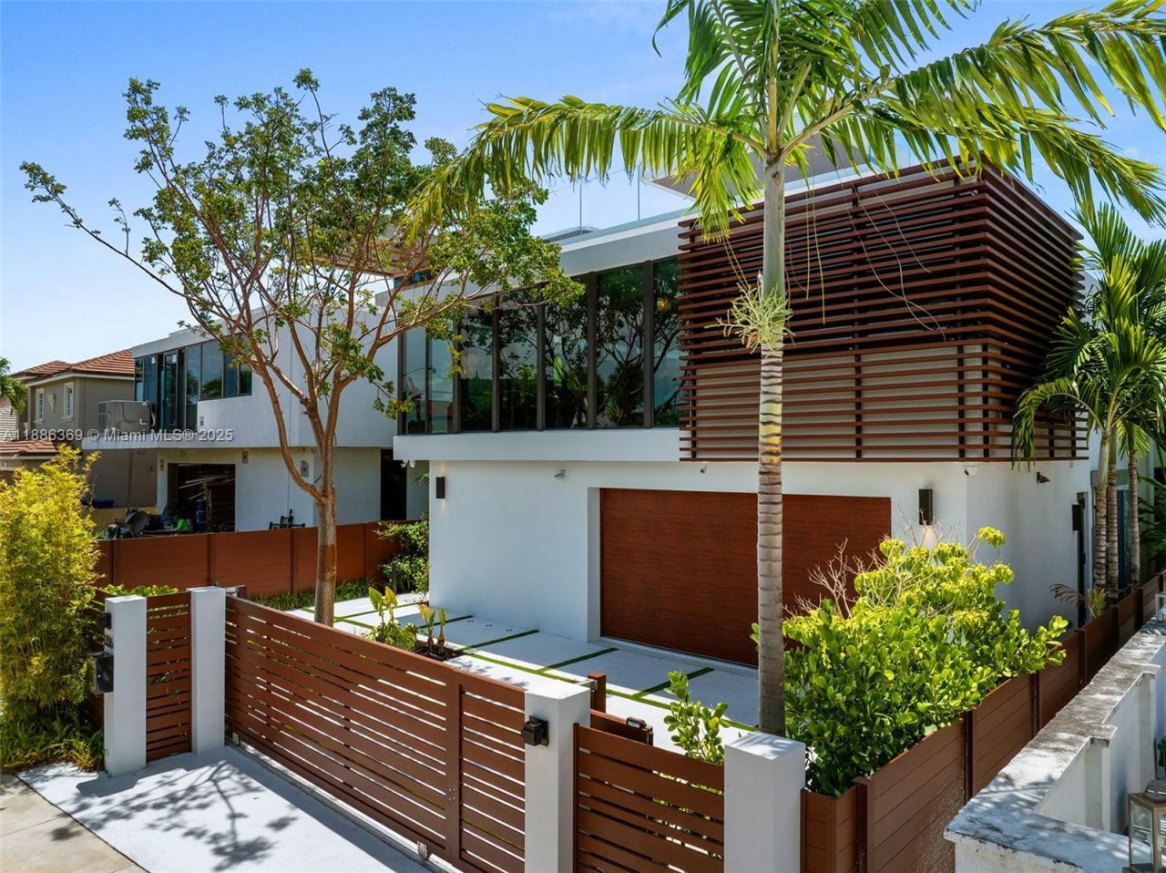 3306 NE 16th St, Fort Lauderdale, FL 33304 Photo