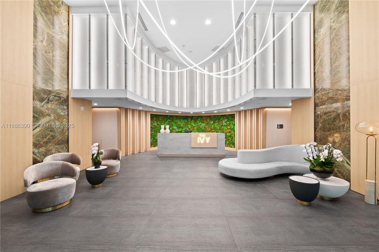 90 SW 3rd St, Unit 3305, Miami, FL 33130 Photo