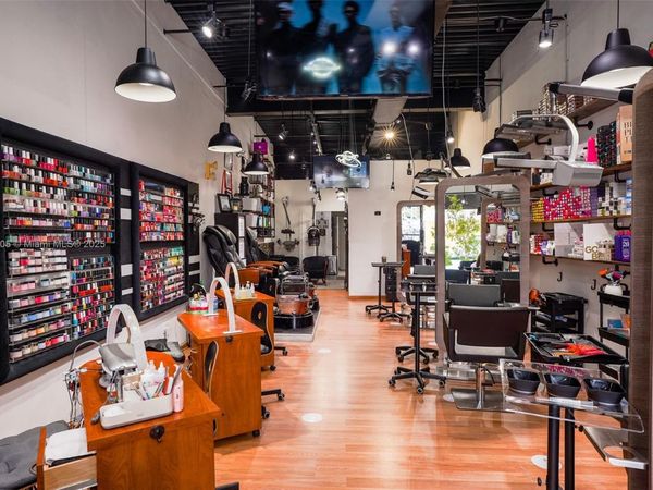 9660 PINES BVLD, Pembroke Pines, FL 33024