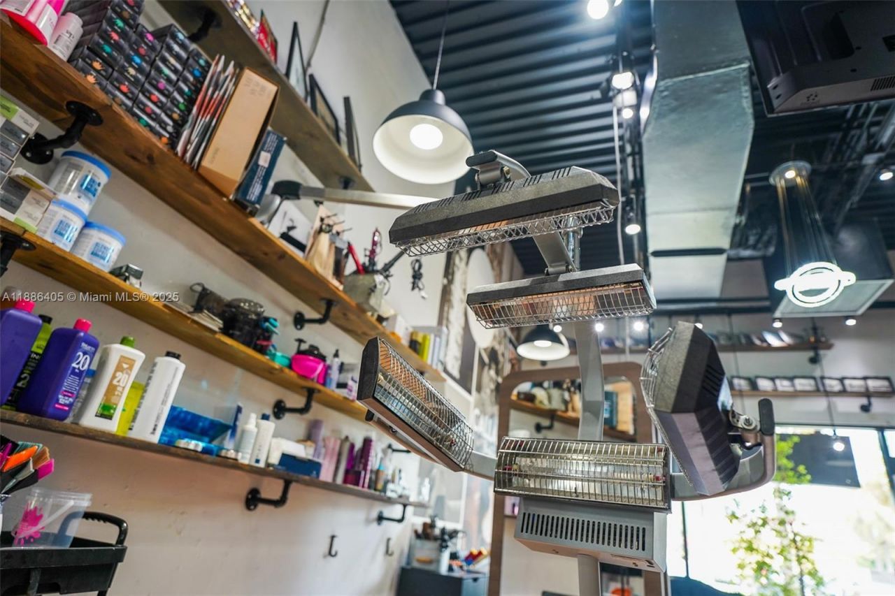 9660 Pines Bvld, Pembroke Pines, FL 33024 Photo