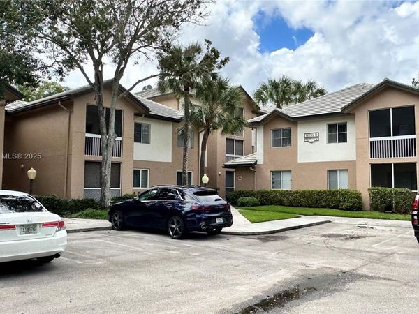 9777 Westview Dr, Unit 1112, Coral Springs, FL 33076