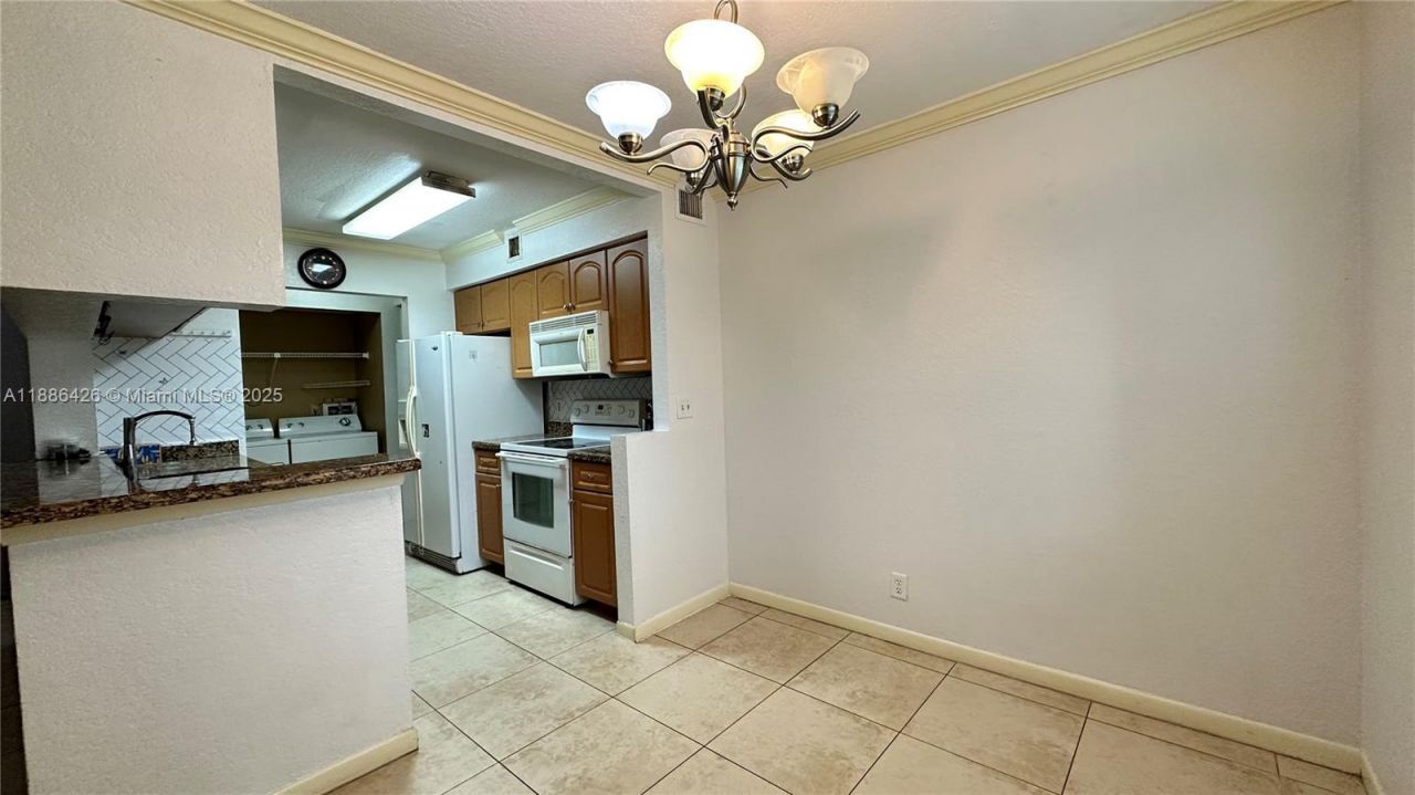 9777 Westview Dr, Unit 1112, Coral Springs, FL 33076 Photo