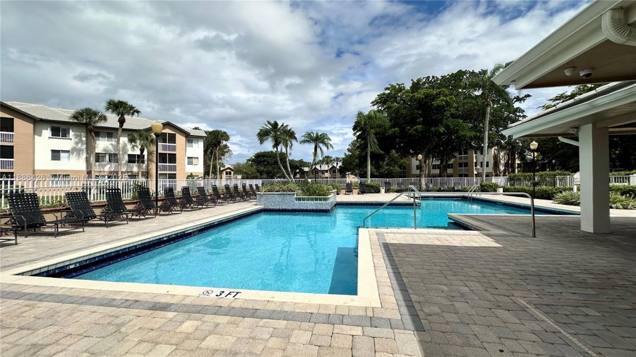 9777 Westview Dr, Unit 1112, Coral Springs, FL 33076 Photo