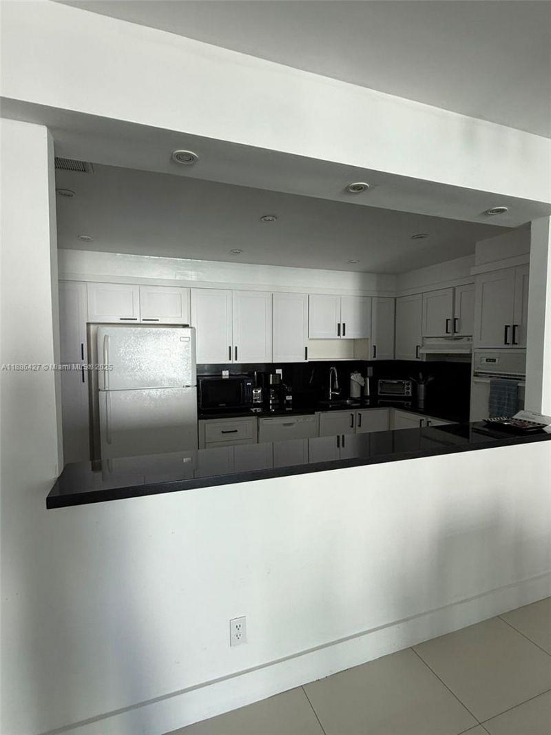 19370 Collins Ave, Unit 904, Sunny Isles Beach, FL 33160 Photo