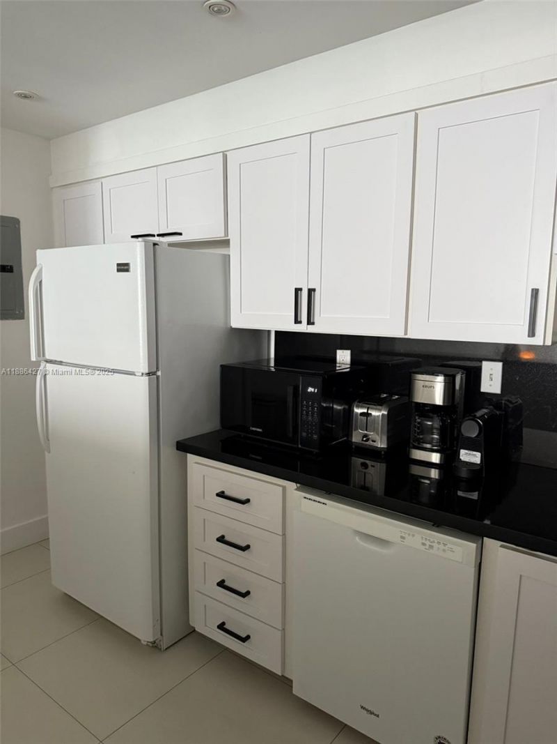 19370 Collins Ave, Unit 904, Sunny Isles Beach, FL 33160 Photo