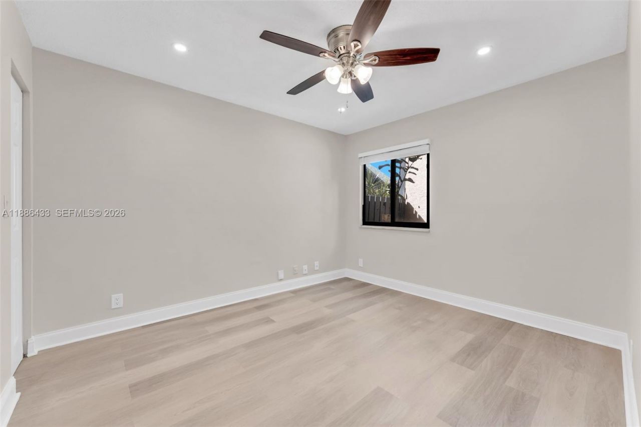 9209 NW 49th Pl, Sunrise, FL 33351 Photo