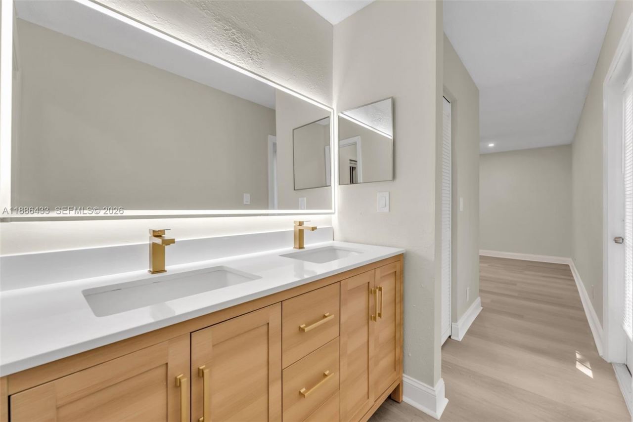 9209 NW 49th Pl, Sunrise, FL 33351 Photo