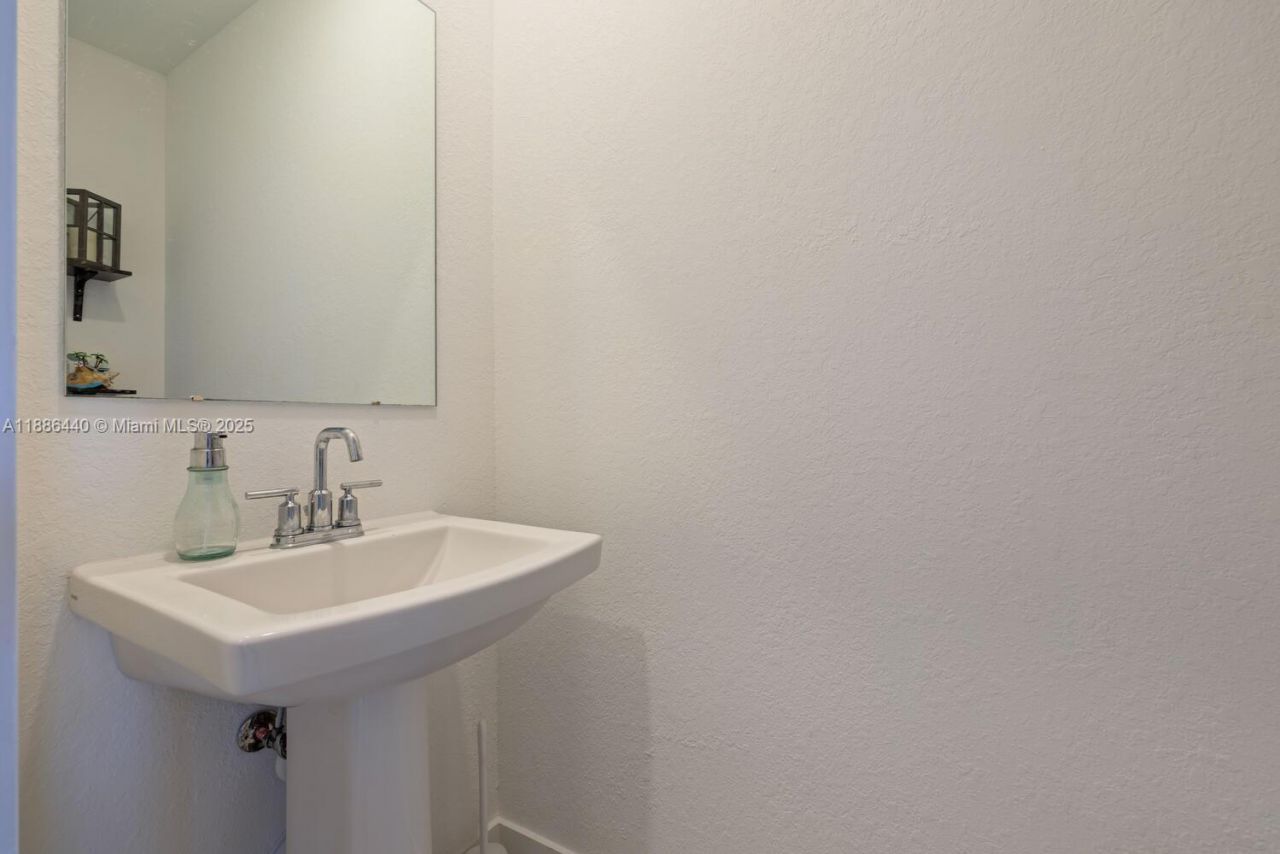 1014 SE 23rd Ave, Homestead, FL 33035 Photo