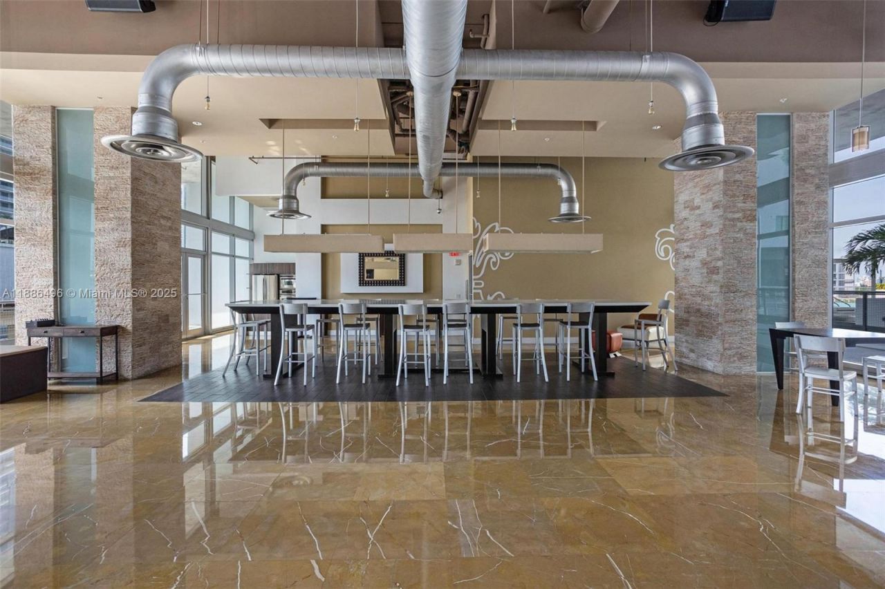 690 SW 1st Ct, Unit 1213, Miami, FL 33130 Photo