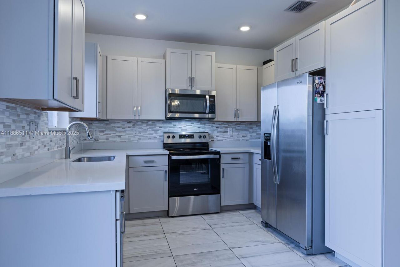 1014 SE 23rd Ave, Homestead, FL 33035 Photo