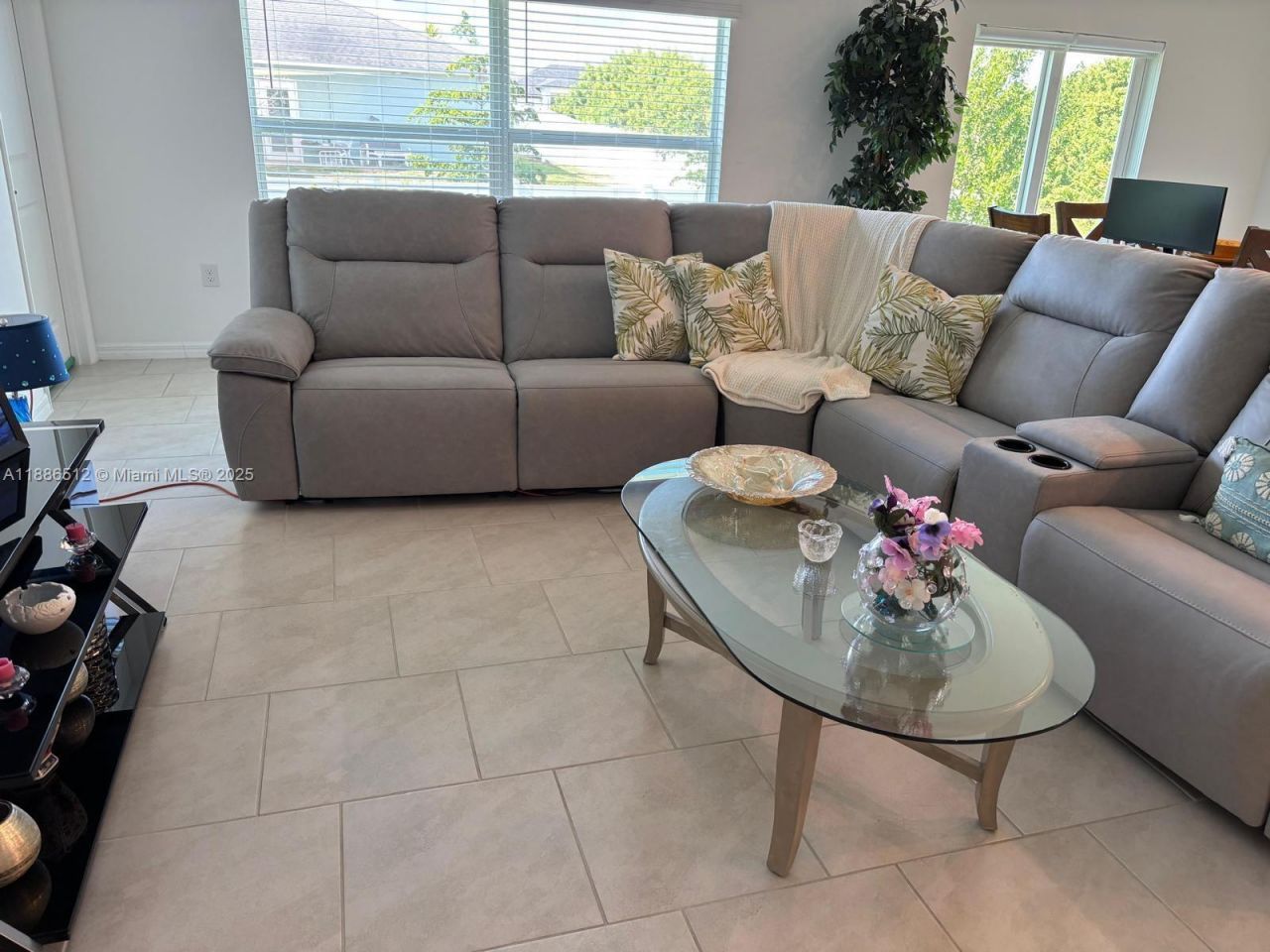 153 Pembroke St, Lehigh Acres, FL 33974 Photo