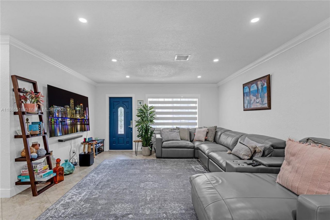 9901 SW 35th Ter, Miami, FL 33165 Photo