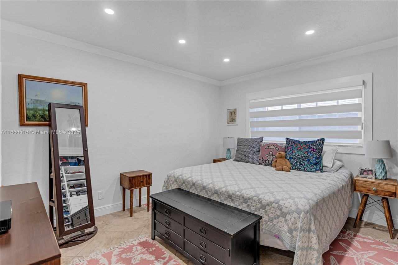 9901 SW 35th Ter, Miami, FL 33165 Photo