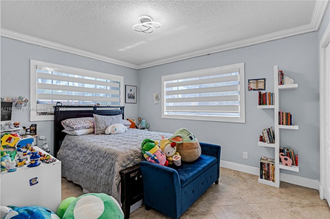 9901 SW 35th Ter, Miami, FL 33165 Photo