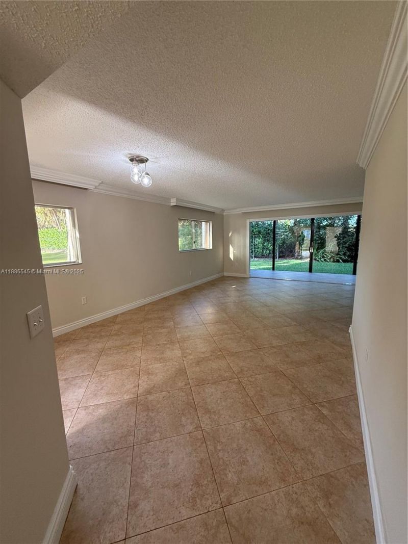 900 SW 142nd Ave, Unit 101L, Pembroke Pines, FL 33027 Photo