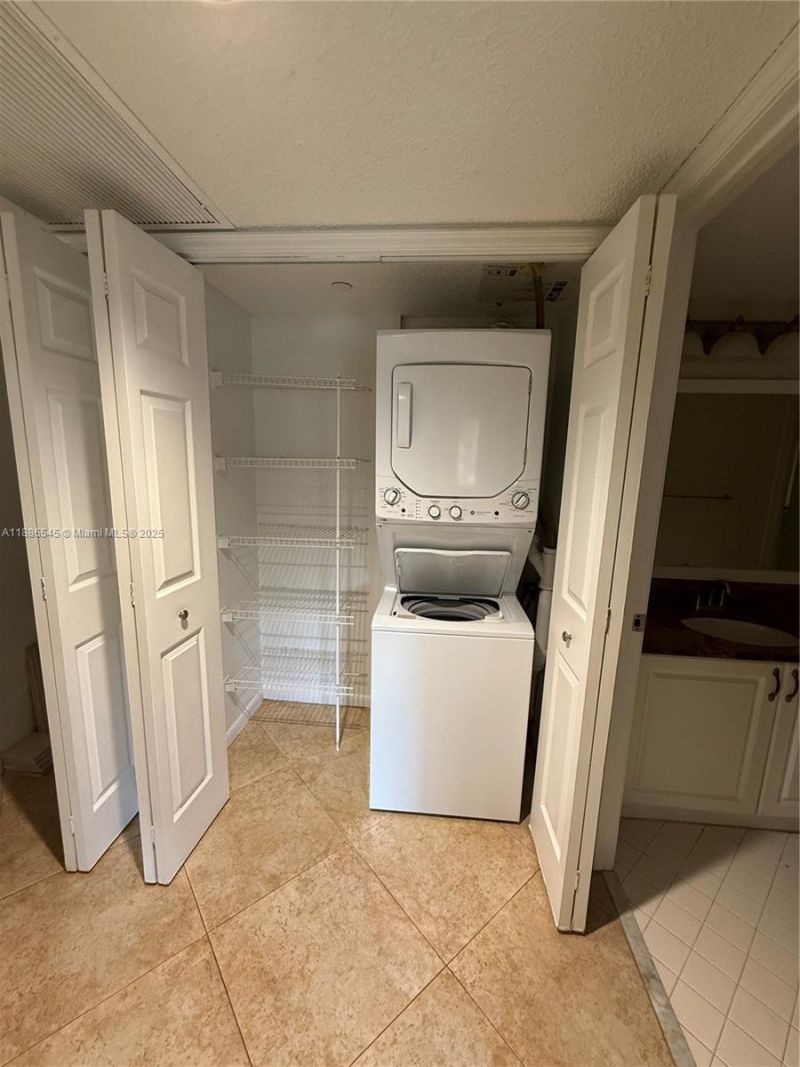 900 SW 142nd Ave, Unit 101L, Pembroke Pines, FL 33027 Photo