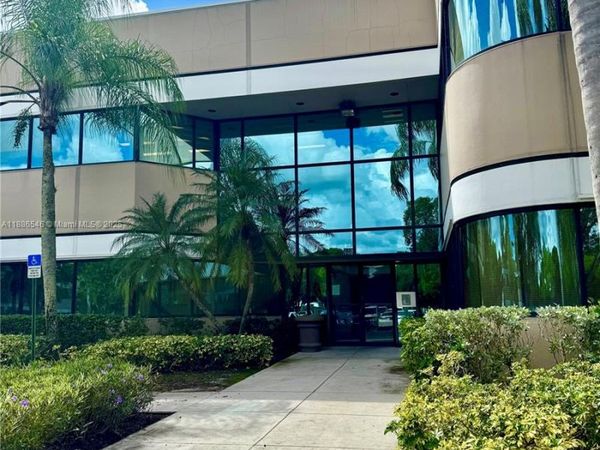 440 Sawgrass Corporate Pkwy, Unit 108, Sunrise, FL 33325