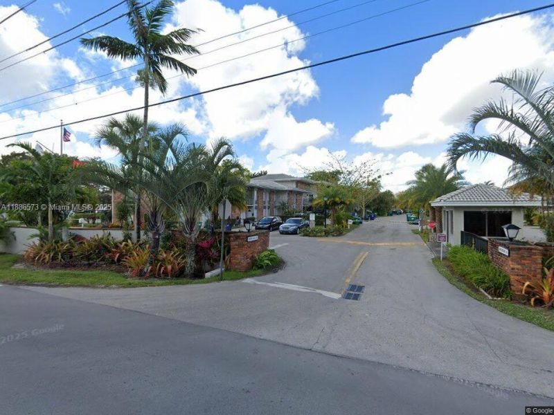 6782 Brookline Dr, Unit 6782, Hialeah, FL 33015 Main Photo