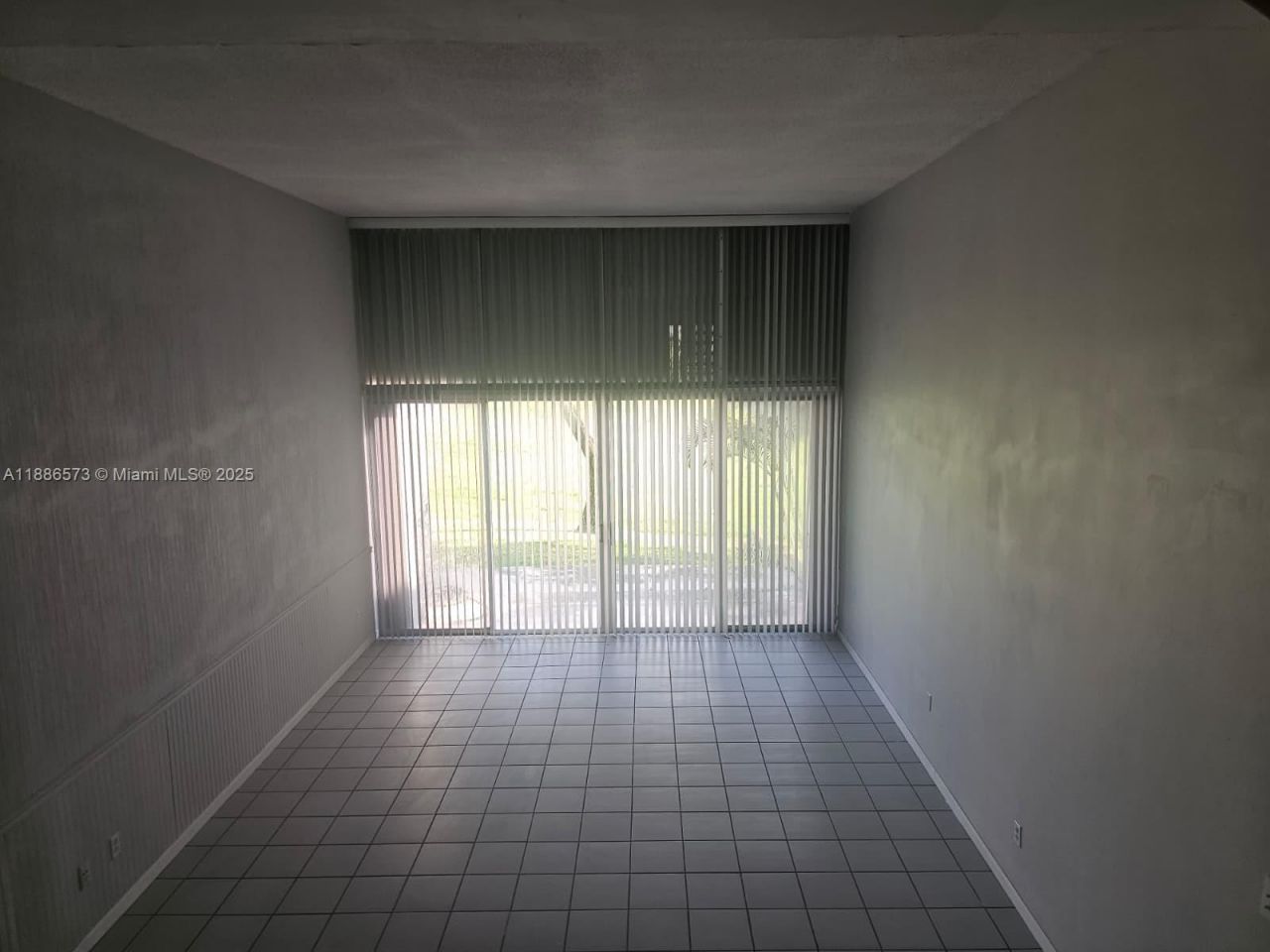 6782 Brookline Dr, Unit 6782, Hialeah, FL 33015 Photo