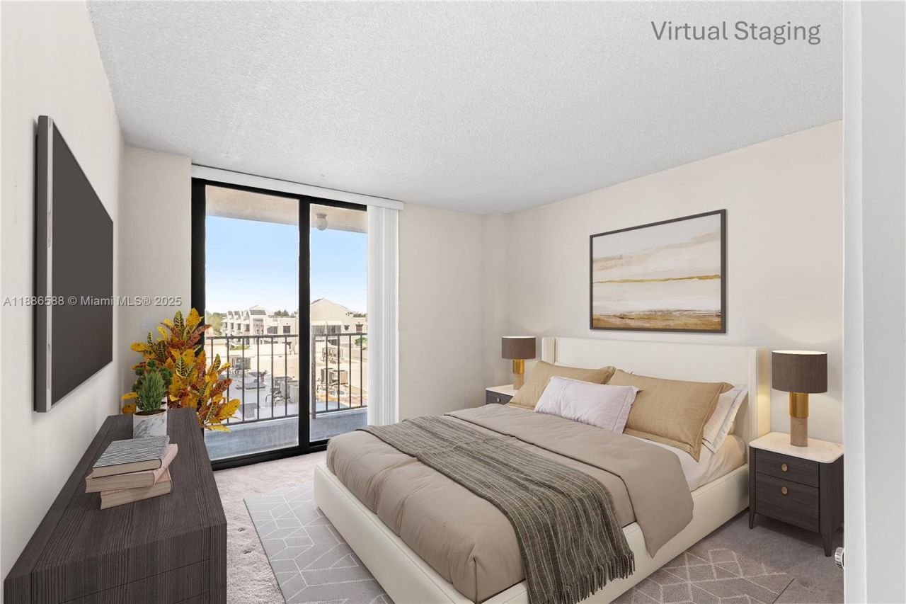 2625 Collins Ave, Unit 608, Miami Beach, FL 33140 Photo