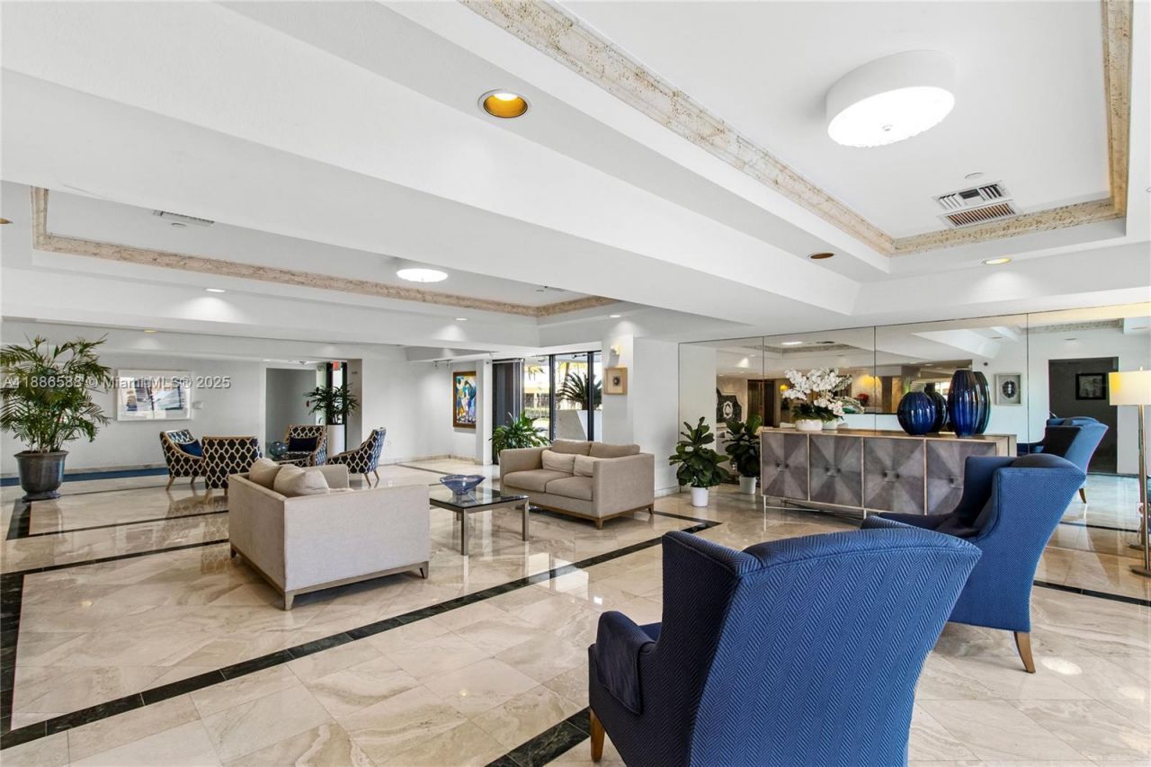 2625 Collins Ave, Unit 608, Miami Beach, FL 33140 Photo