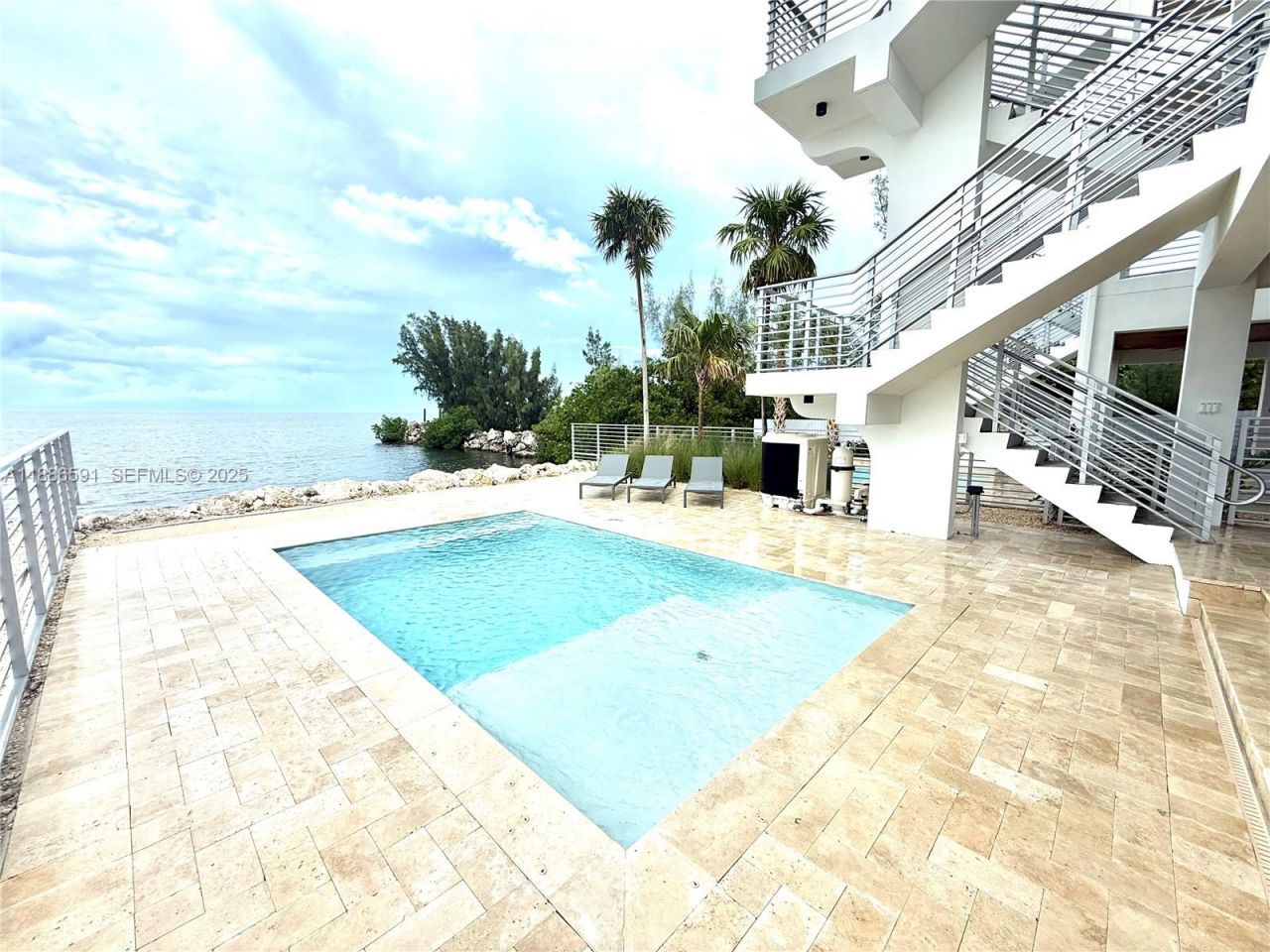 990 41st Gulf Street 9, Marathon, FL 33050 Photo