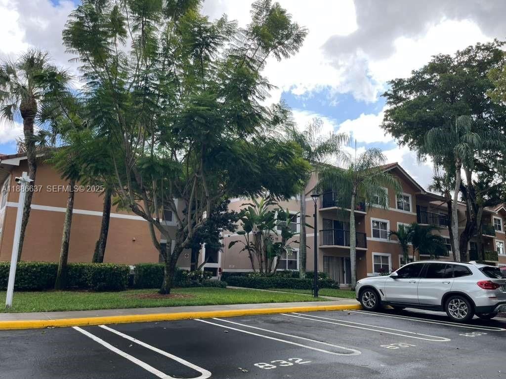 8801 Wiles Rd, Unit 306, Coral Springs, FL 33067 Photo