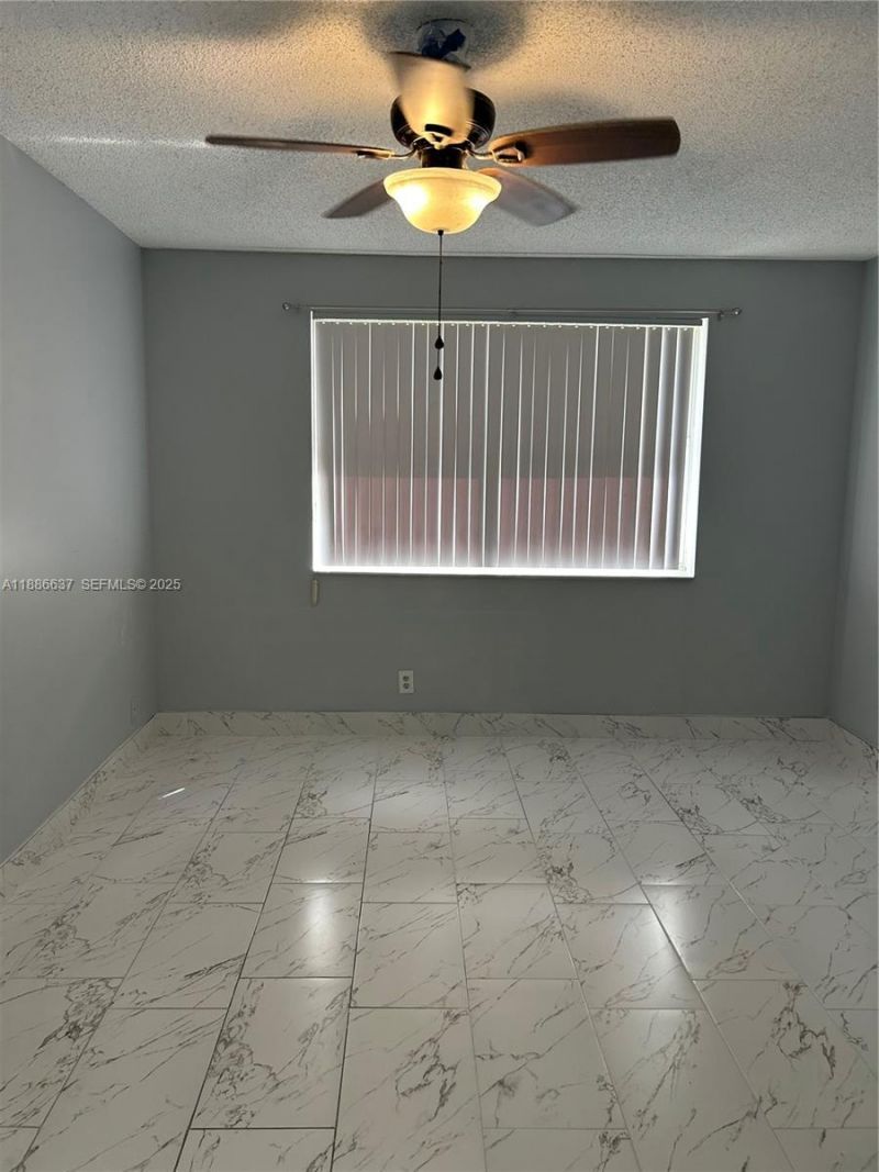 8801 Wiles Rd, Unit 306, Coral Springs, FL 33067 Photo