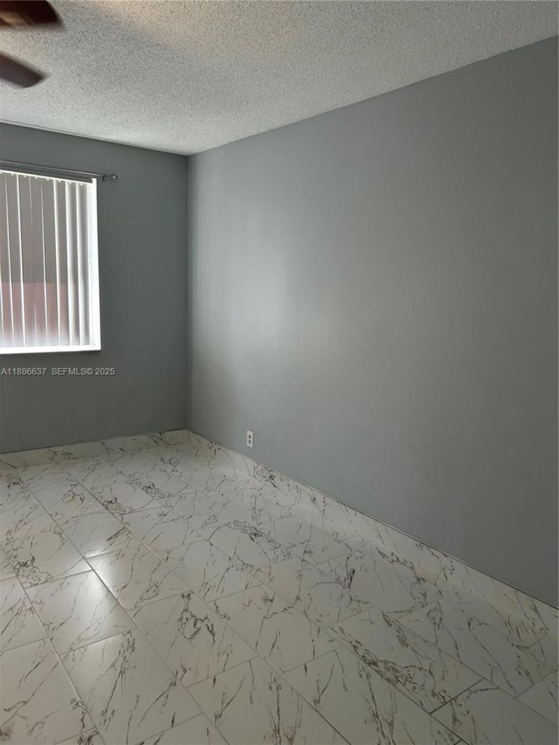 8801 Wiles Rd, Unit 306, Coral Springs, FL 33067 Photo