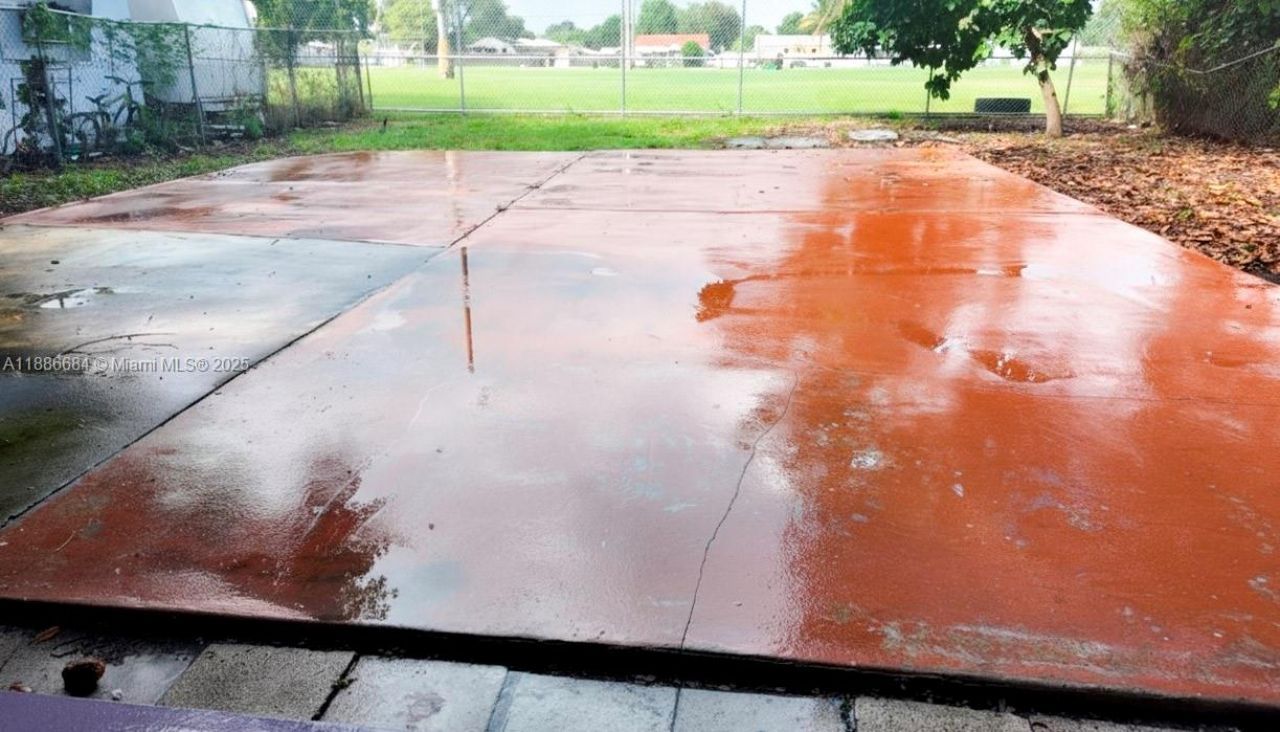 2367 NW 82nd St, Miami, FL 33147 Photo