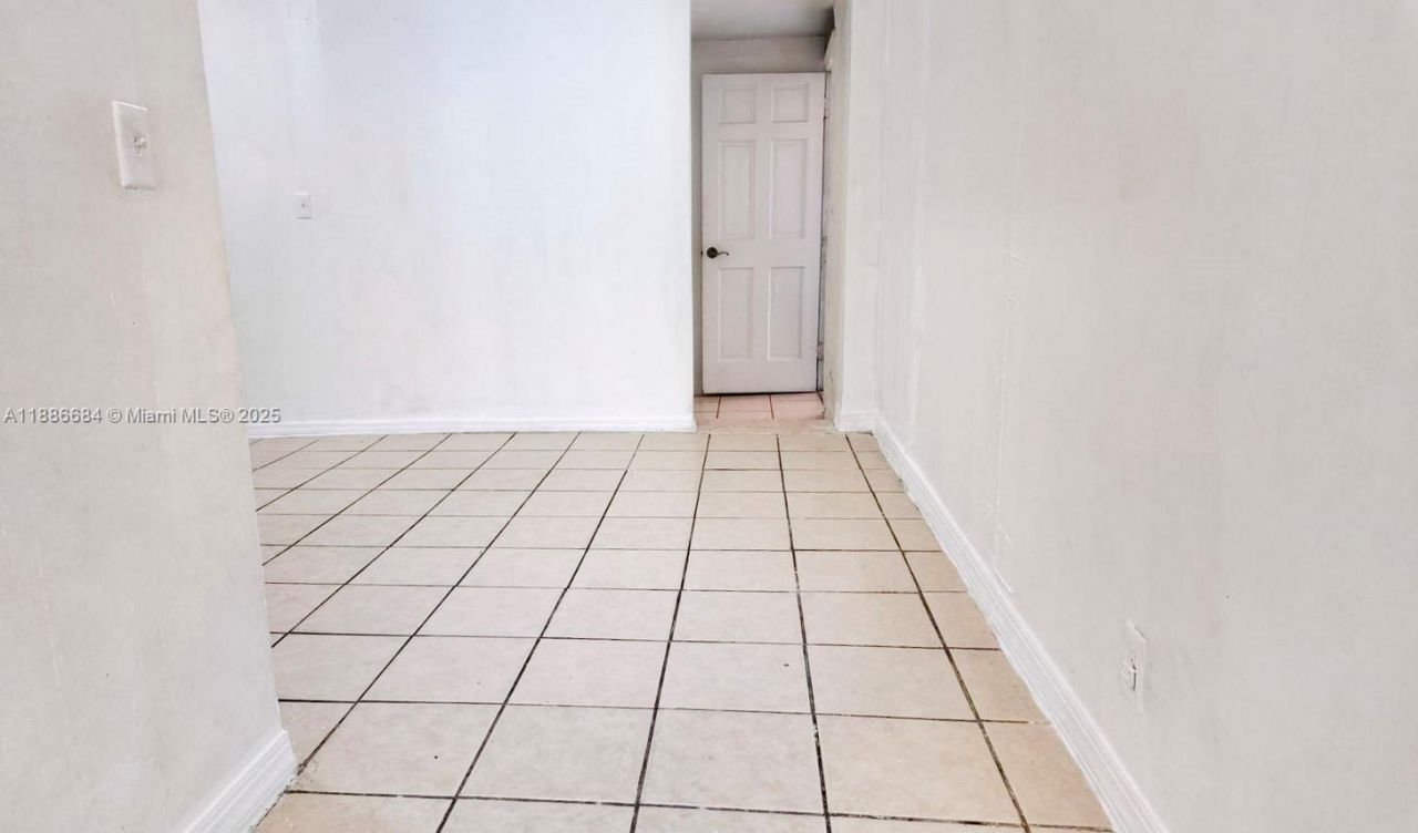 2367 NW 82nd St, Miami, FL 33147 Photo