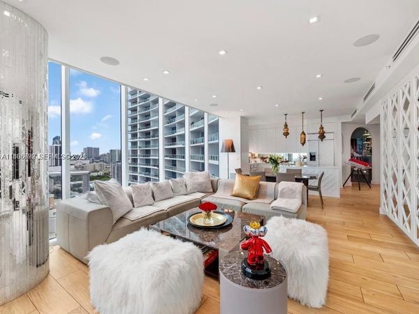2020 N Bayshore Dr, Unit 2702, Miami, FL 33137