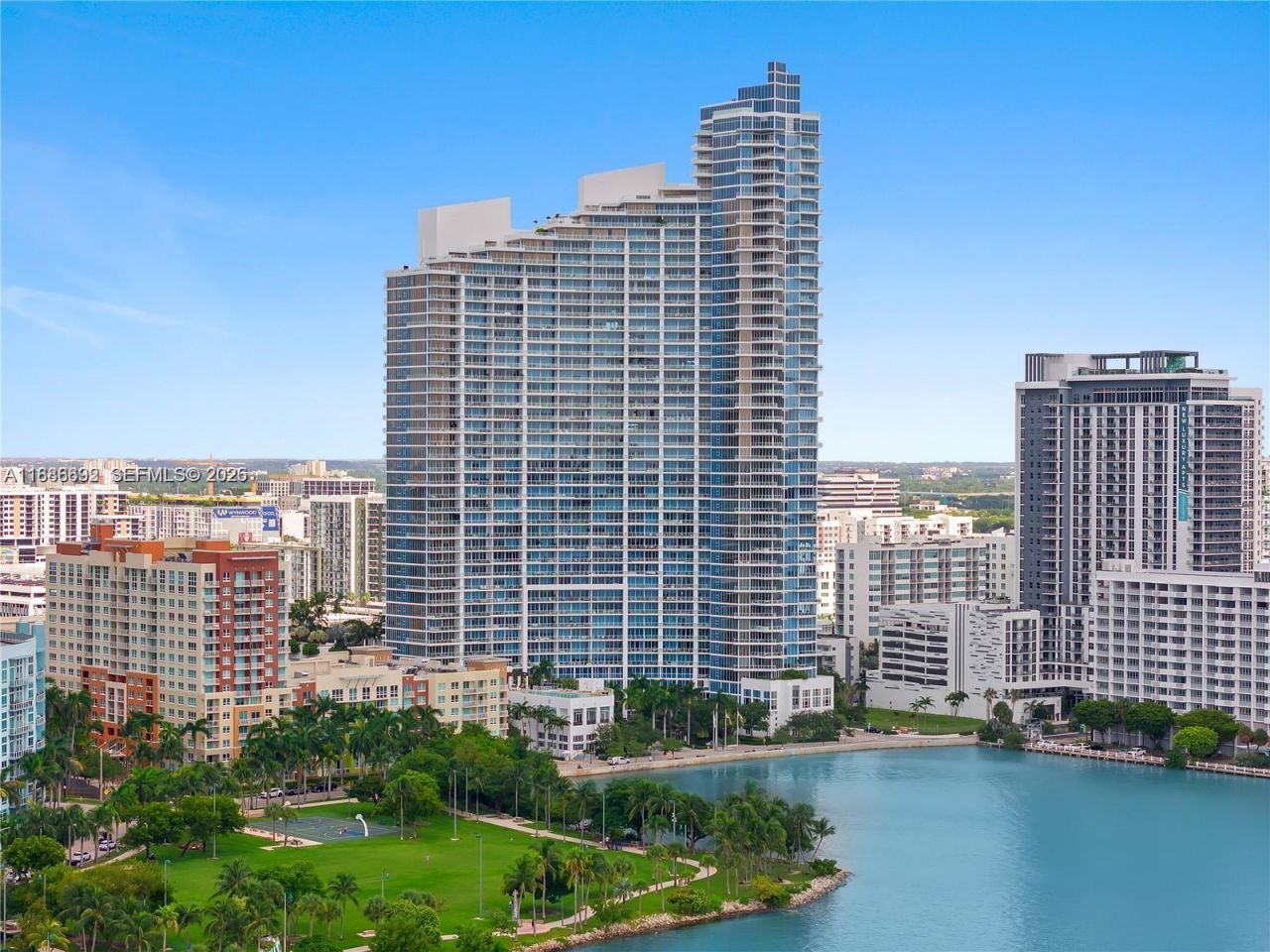 2020 N Bayshore Dr, Unit 2702, Miami, FL 33137 Photo
