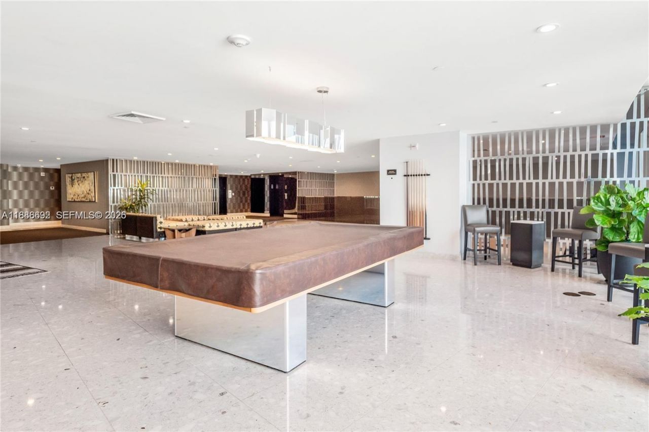 2020 N Bayshore Dr, Unit 2702, Miami, FL 33137 Photo