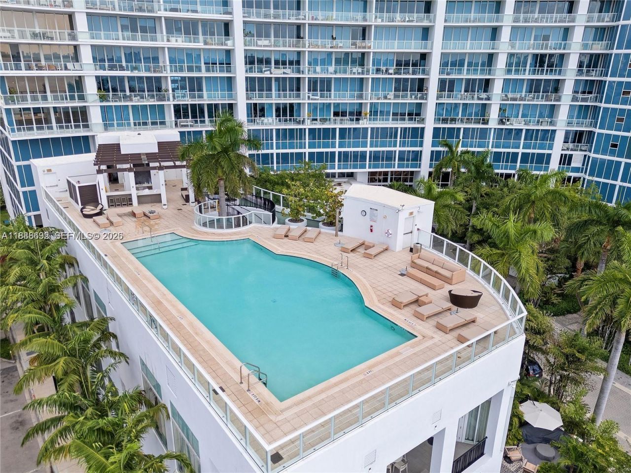 2020 N Bayshore Dr, Unit 2702, Miami, FL 33137 Photo