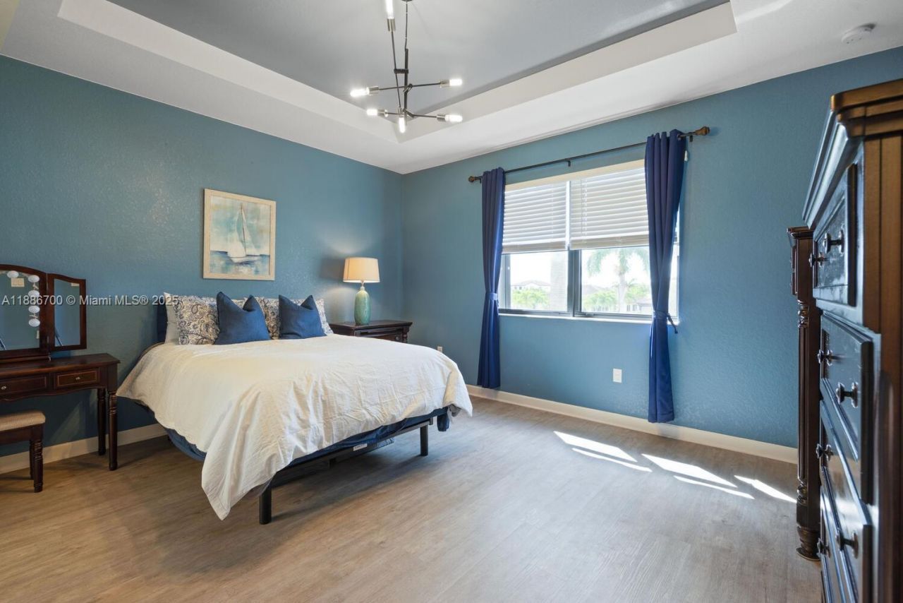 2442 NE 1st St, Homestead, FL 33033 Photo