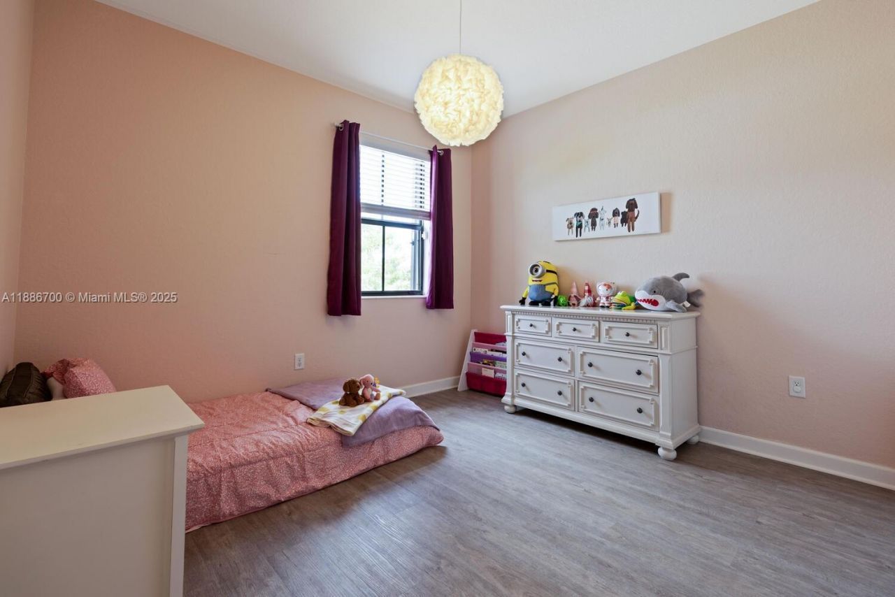 2442 NE 1st St, Homestead, FL 33033 Photo