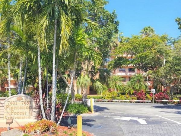 7451 NW 16th St, Unit 207, Plantation, FL 33313