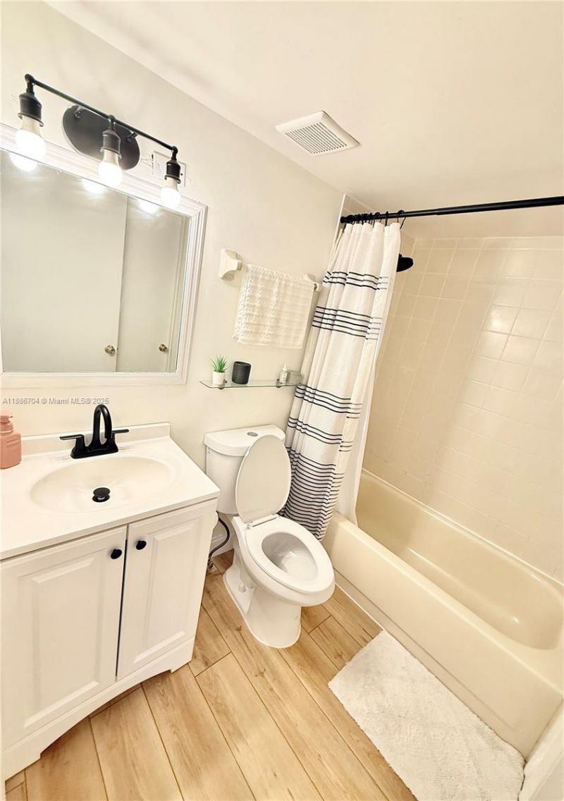 7451 NW 16th St, Unit 207, Plantation, FL 33313 Photo