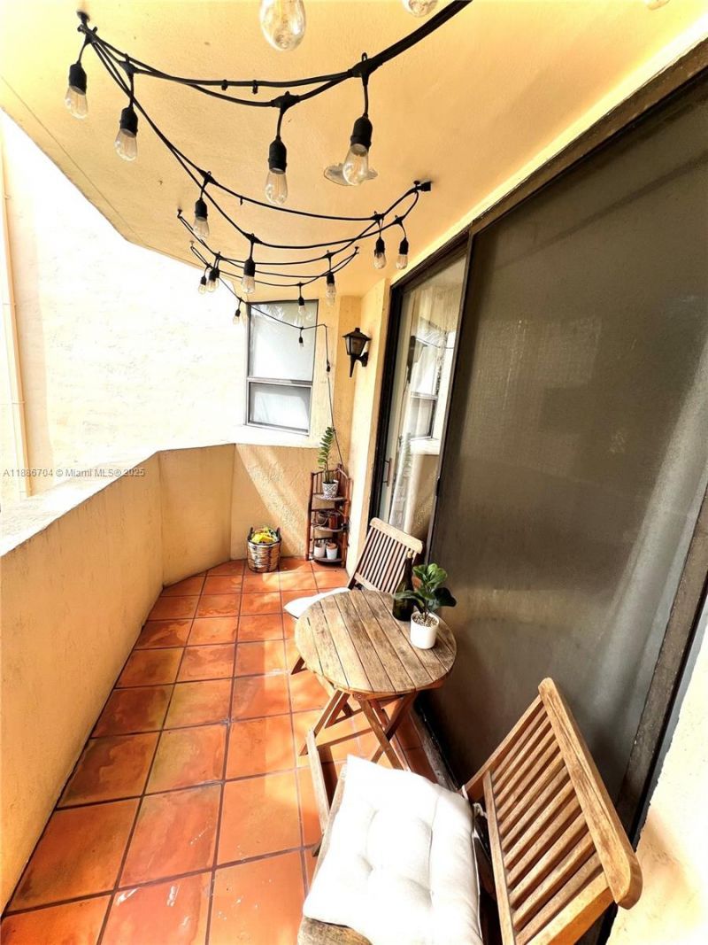 7451 NW 16th St, Unit 207, Plantation, FL 33313 Photo