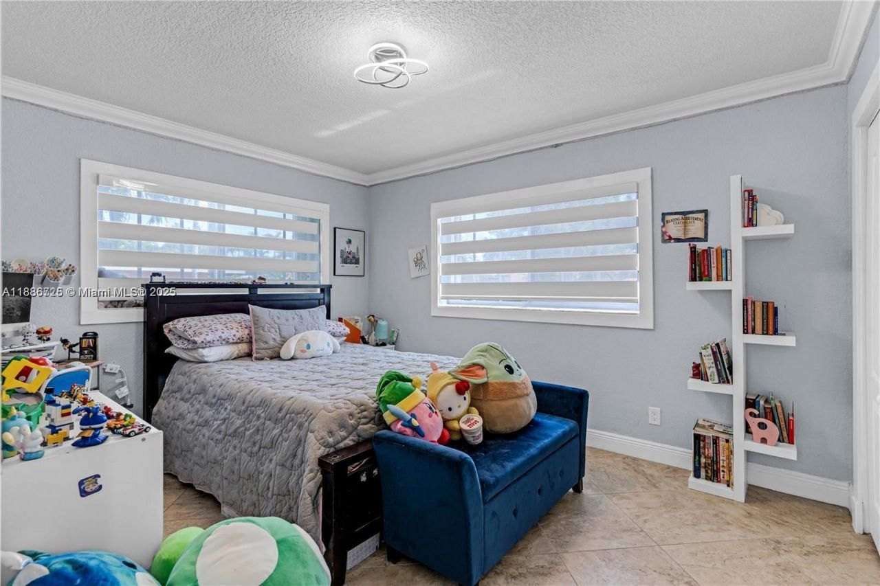 9901 SW 35th Ter, Miami, FL 33165 Photo