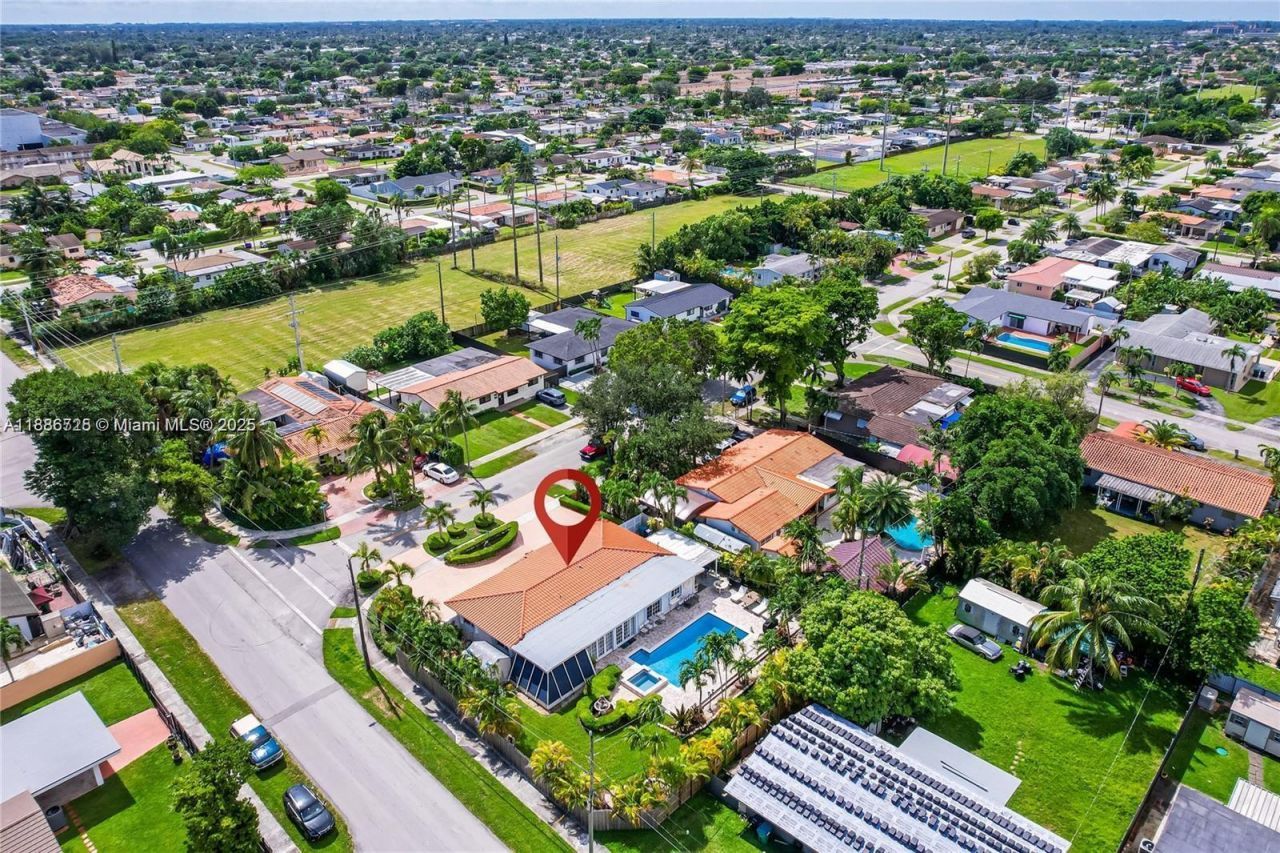 9901 SW 35th Ter, Miami, FL 33165 Photo