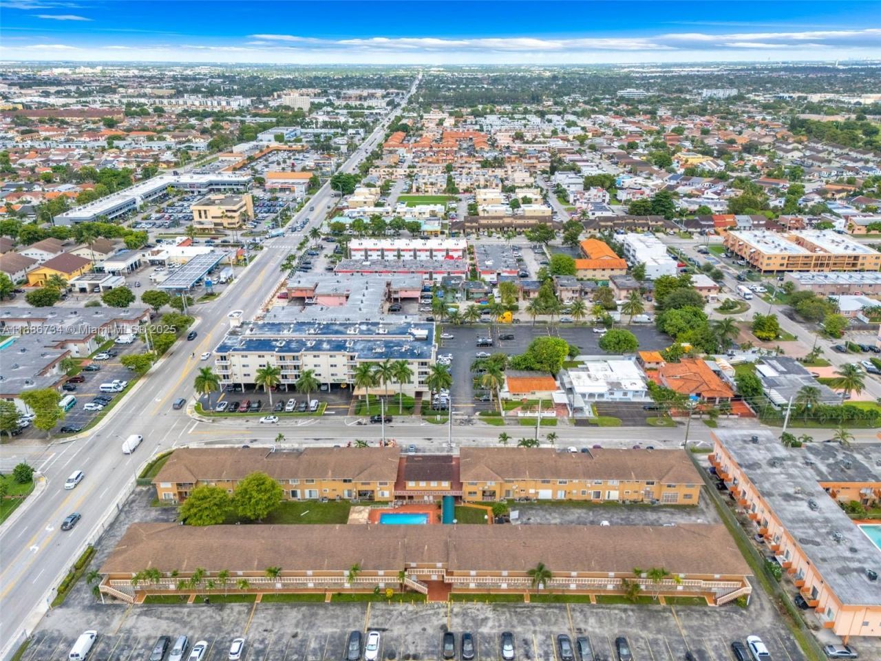 1154 W 35th St, Unit 224, Hialeah, FL 33012 Photo