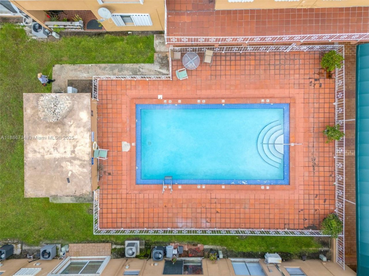 1154 W 35th St, Unit 224, Hialeah, FL 33012 Photo