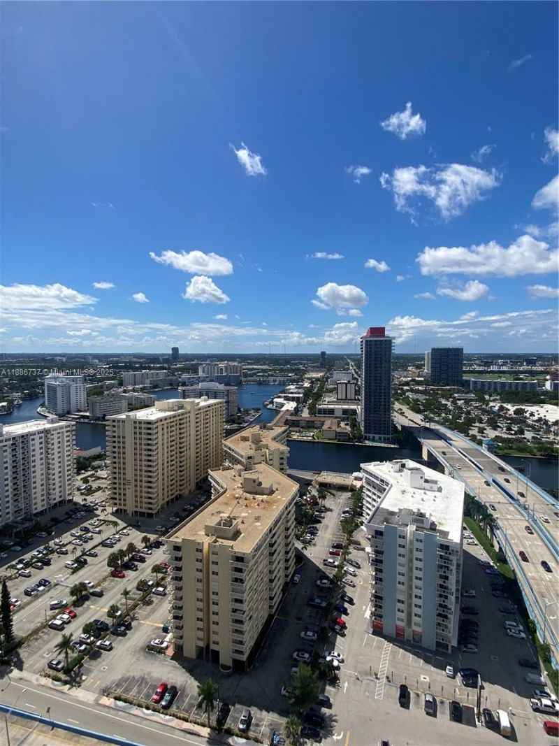 1800 S Ocean Dr, Unit 2909, Hallandale Beach, FL 33009 Photo
